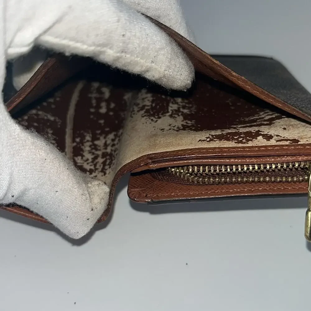 Vintage Louis Vuitton Monogram‎ Bi-Fold Wallet